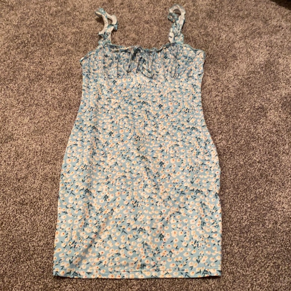 NWOT SHEIN Blue Flowered Dress - Picture 3 of 4